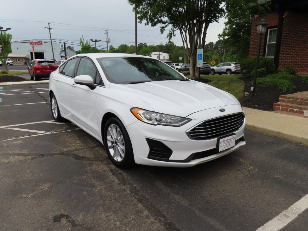 Ford Fusion SE 2020