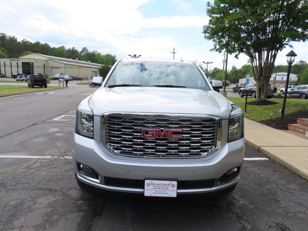 GMC Yukon Denali 4WD 2018