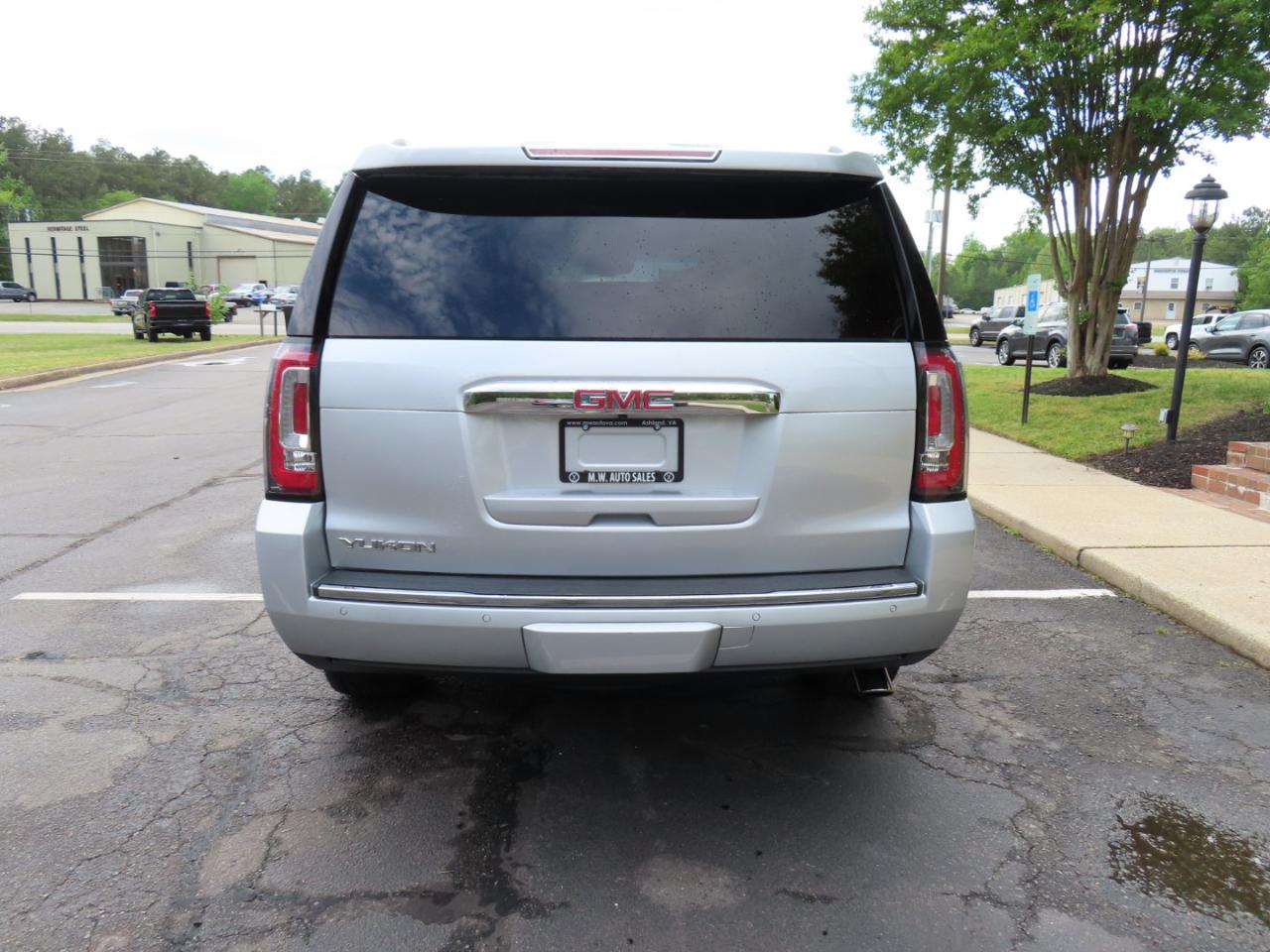 GMC Yukon Denali 4WD 2018