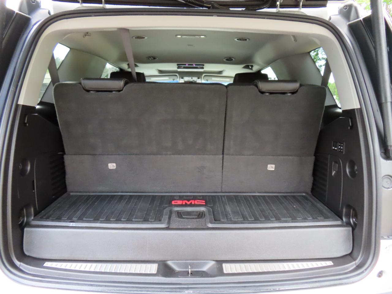 GMC Yukon Denali 4WD 2018