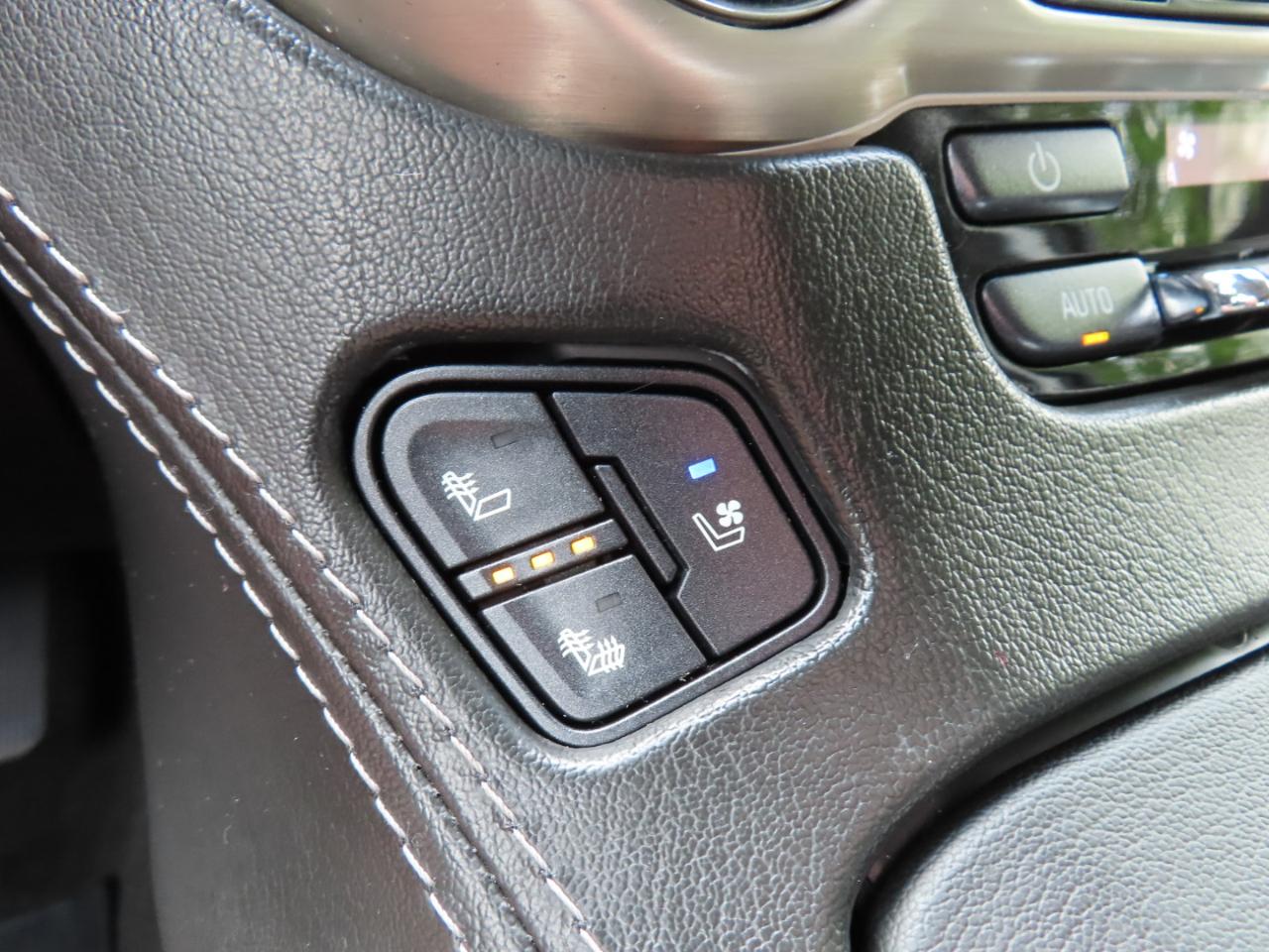 GMC Yukon Denali 4WD 2018