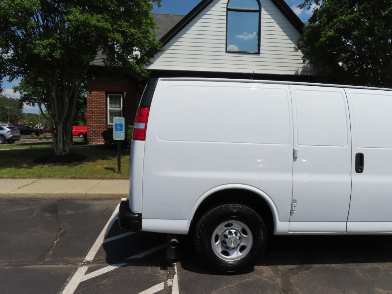 Chevrolet Express 2500 Cargo 2021