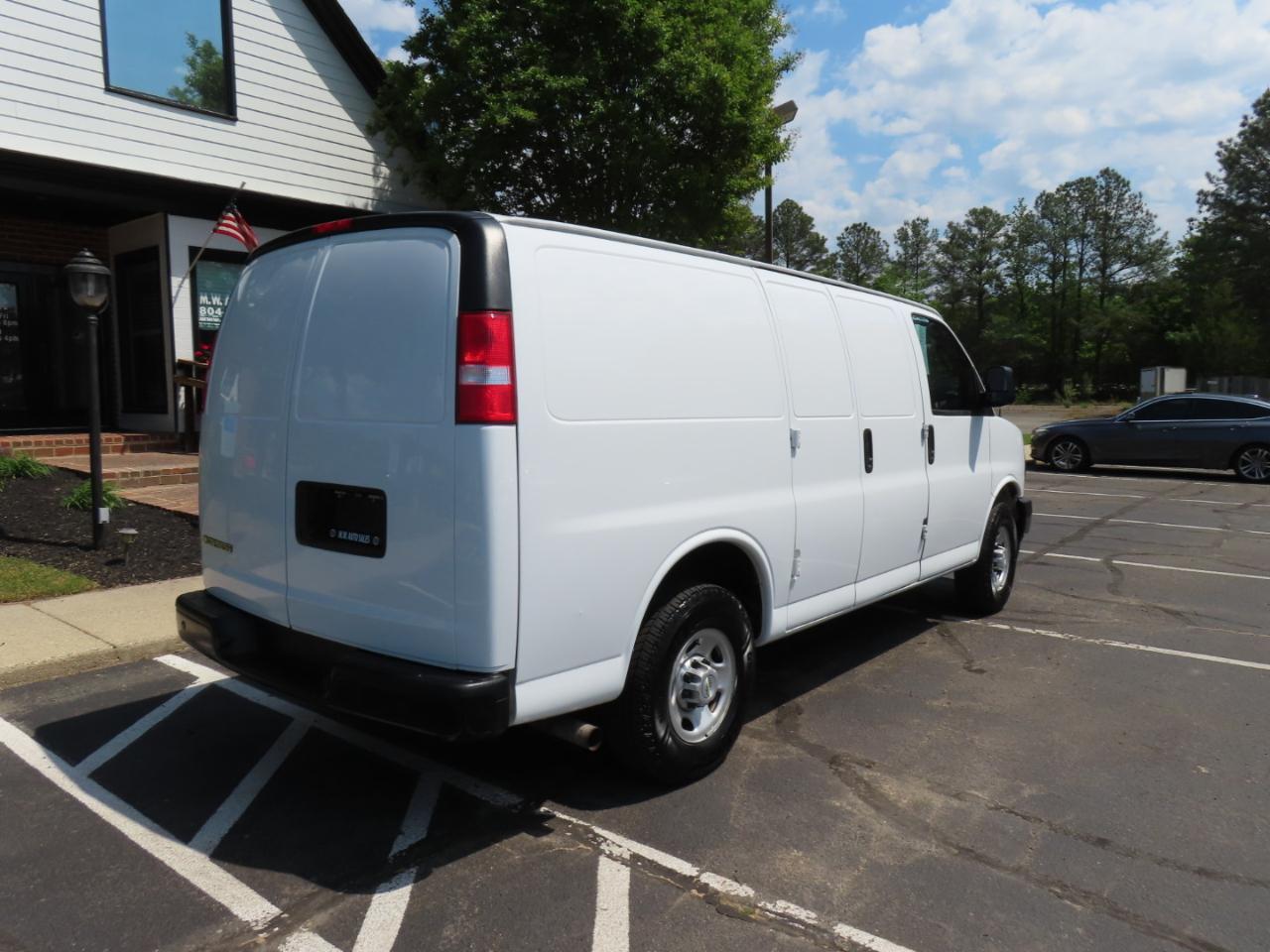 Chevrolet Express 2500 Cargo 2021