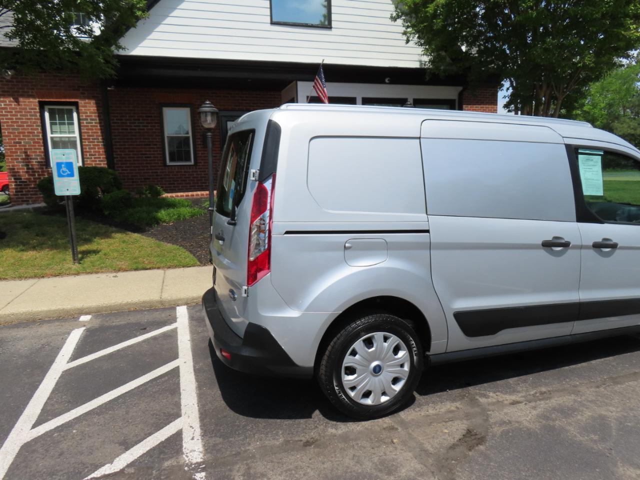 Ford Transit Connect Cargo Van XLT LWB w/Rear Liftgate 2020