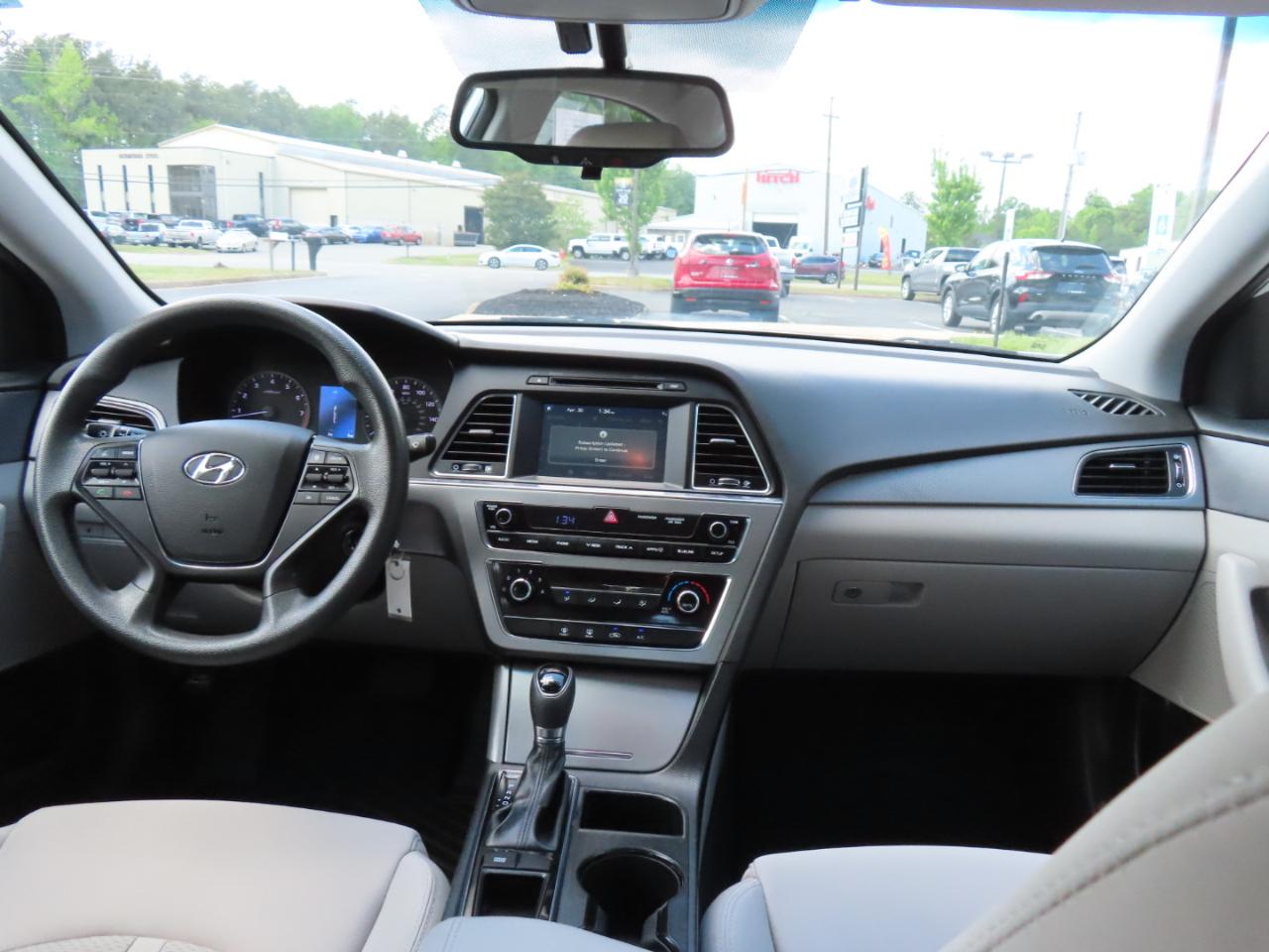 Hyundai Sonata SE 2016