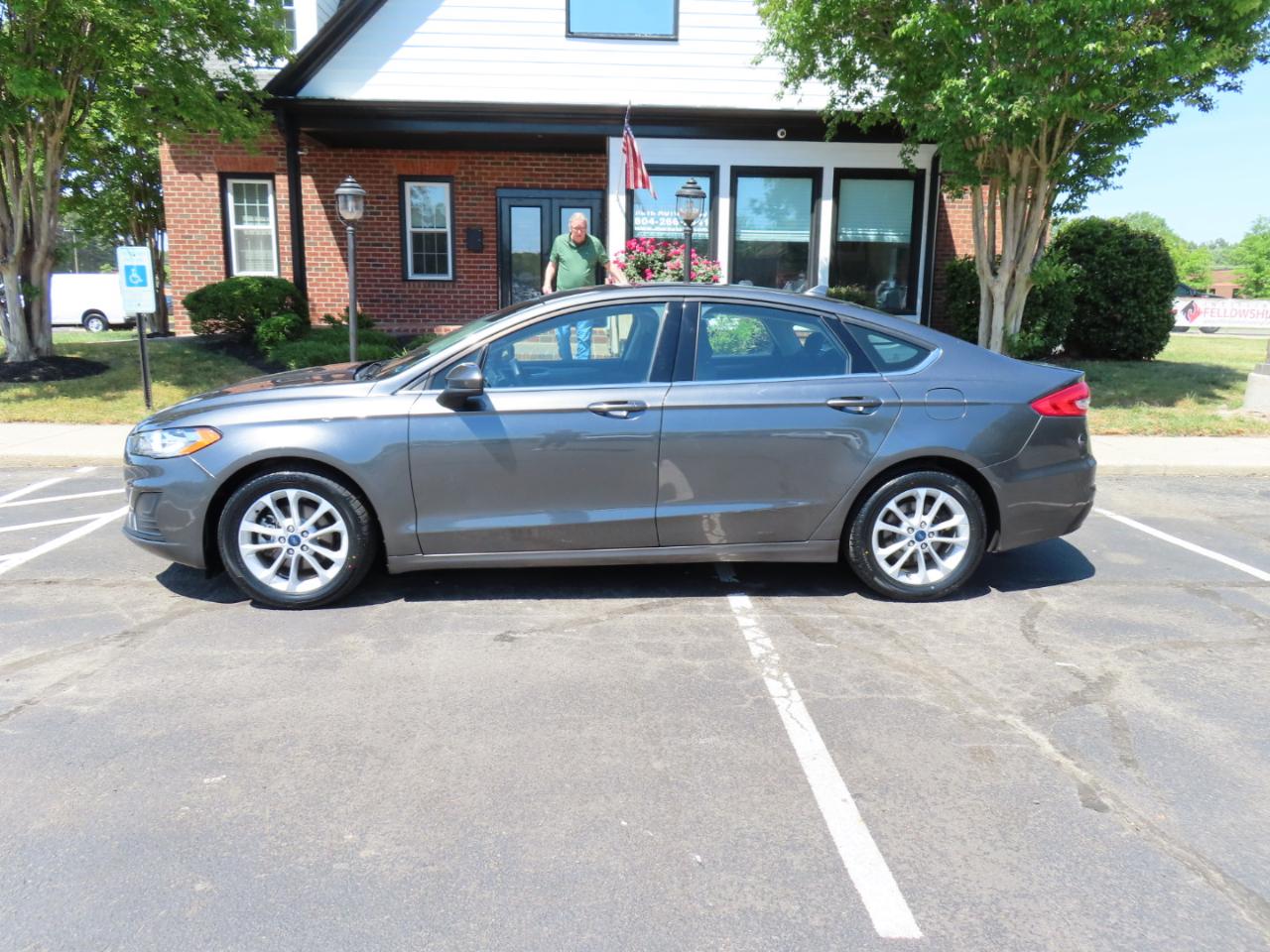 Ford Fusion SE 2020