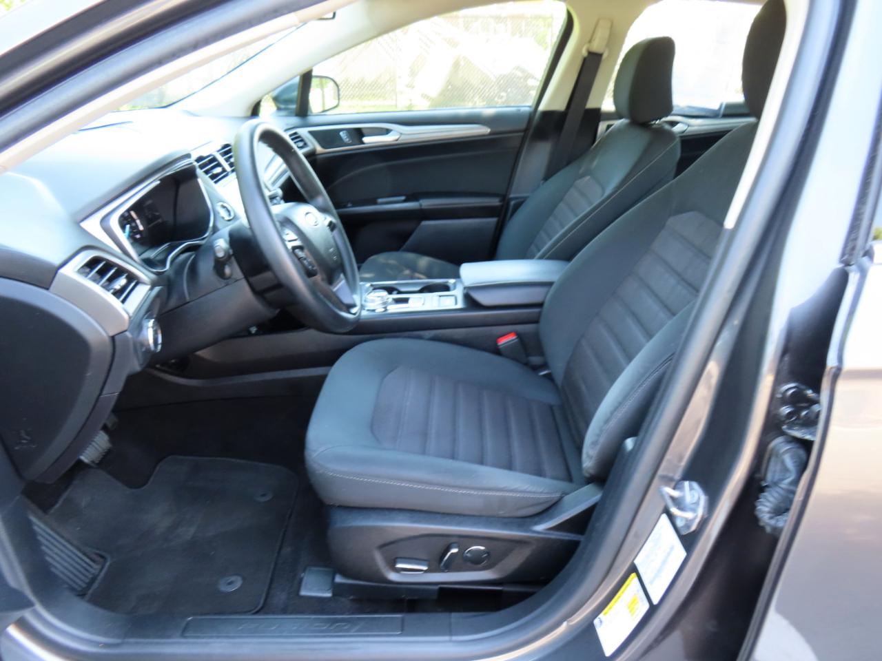Ford Fusion SE 2020
