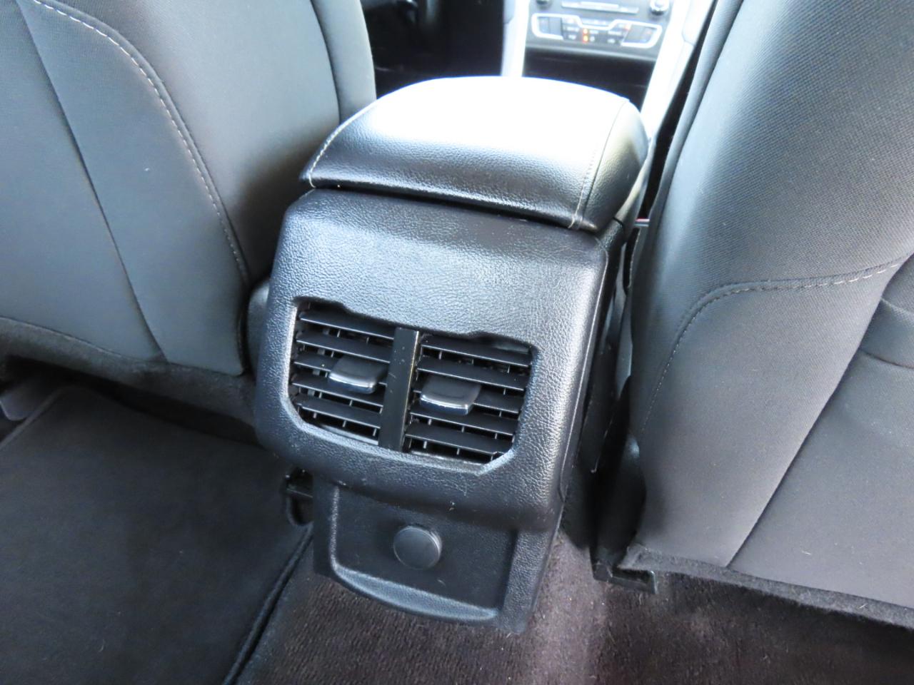 Ford Fusion SE 2020