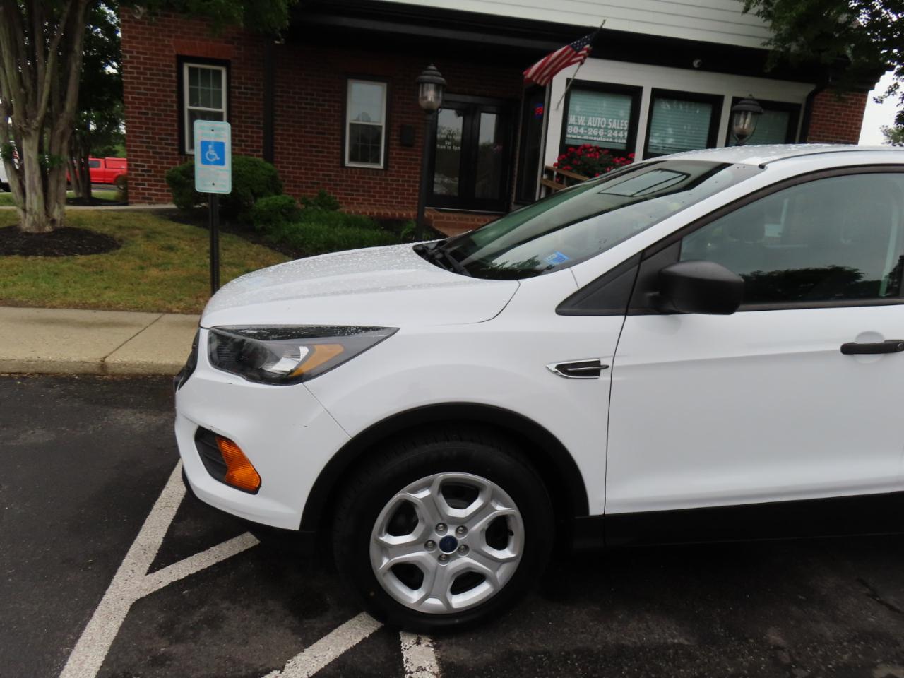 Ford Escape S FWD 2019