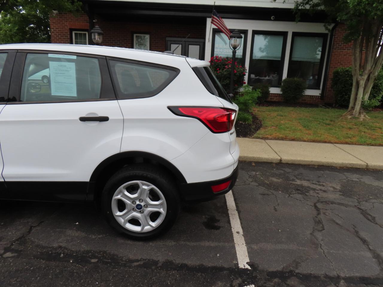 Ford Escape S FWD 2019