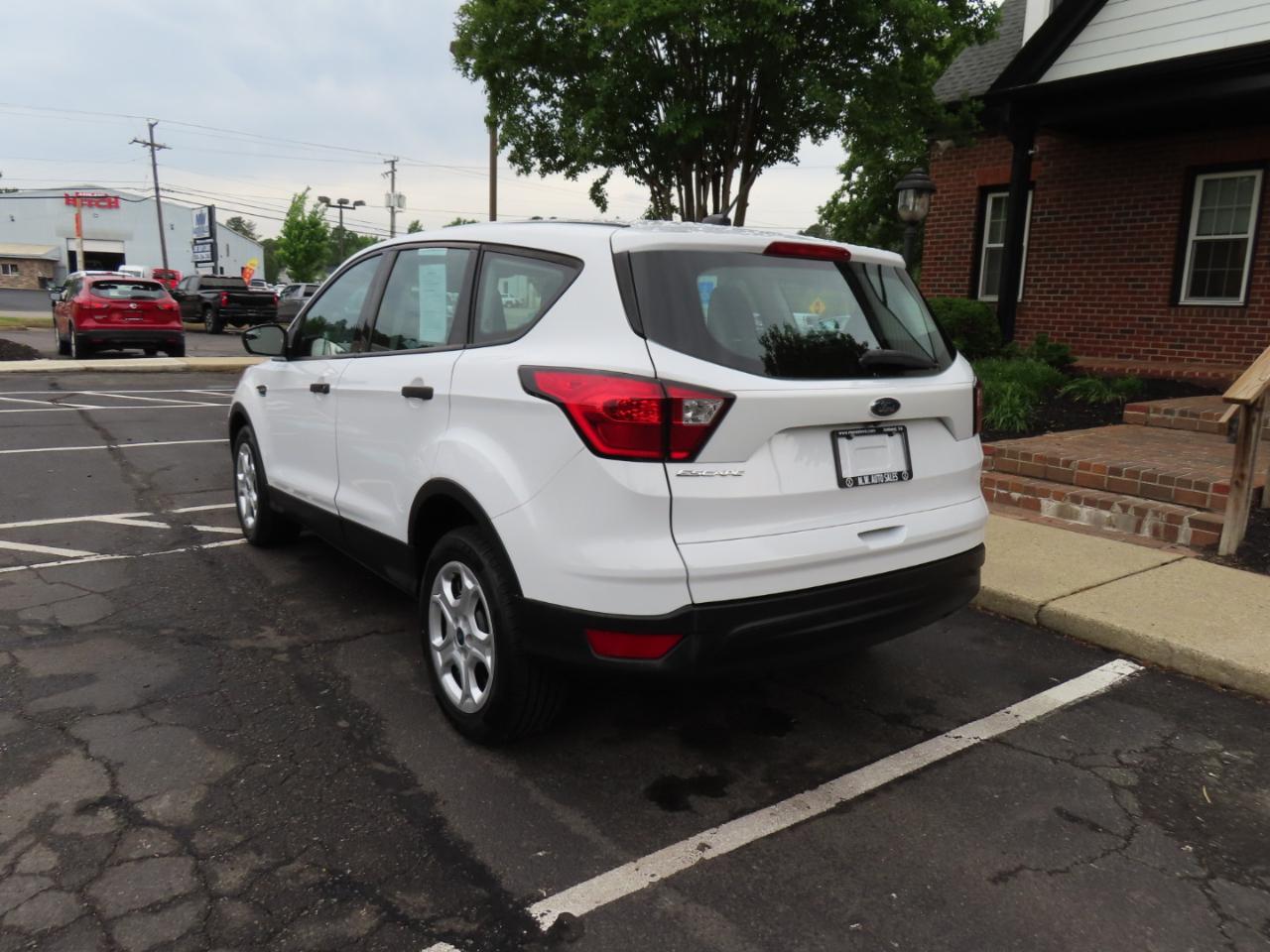 Ford Escape S FWD 2019