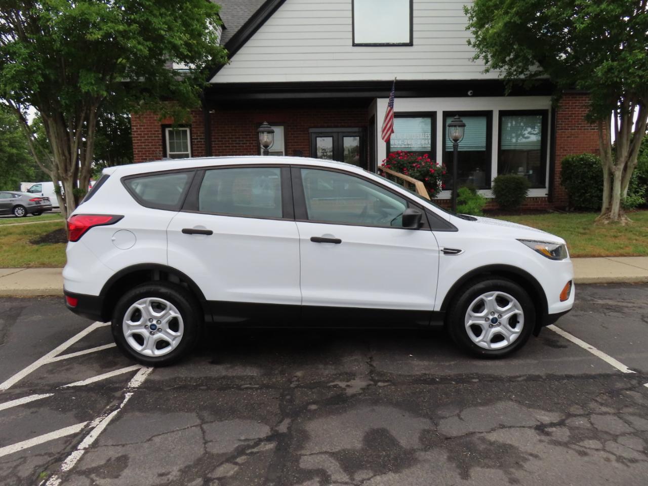 Ford Escape S FWD 2019