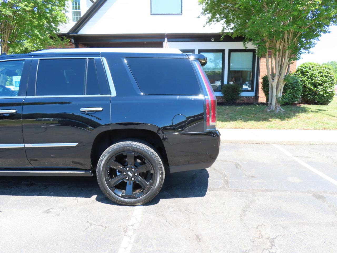 Cadillac Escalade Premium 2WD 2018