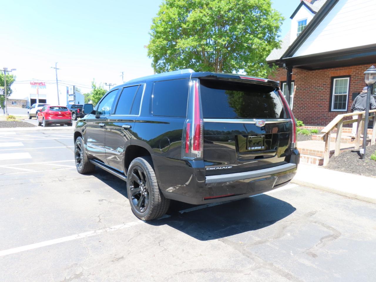 Cadillac Escalade Premium 2WD 2018
