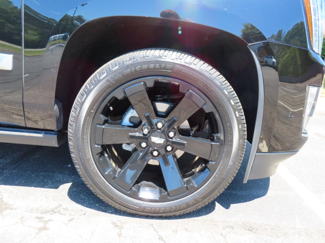 Cadillac Escalade Premium 2WD 2018