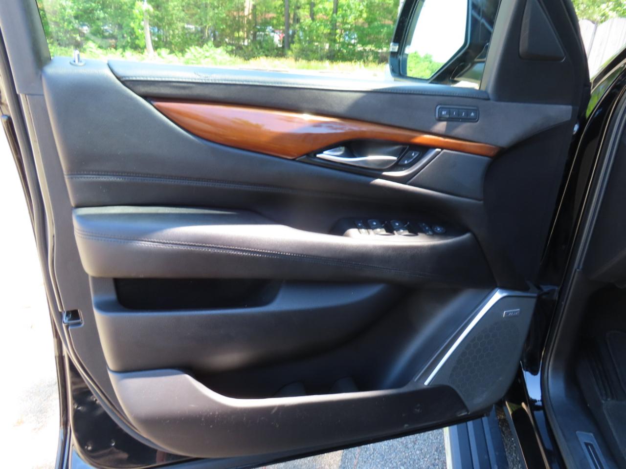 Cadillac Escalade Premium 2WD 2018