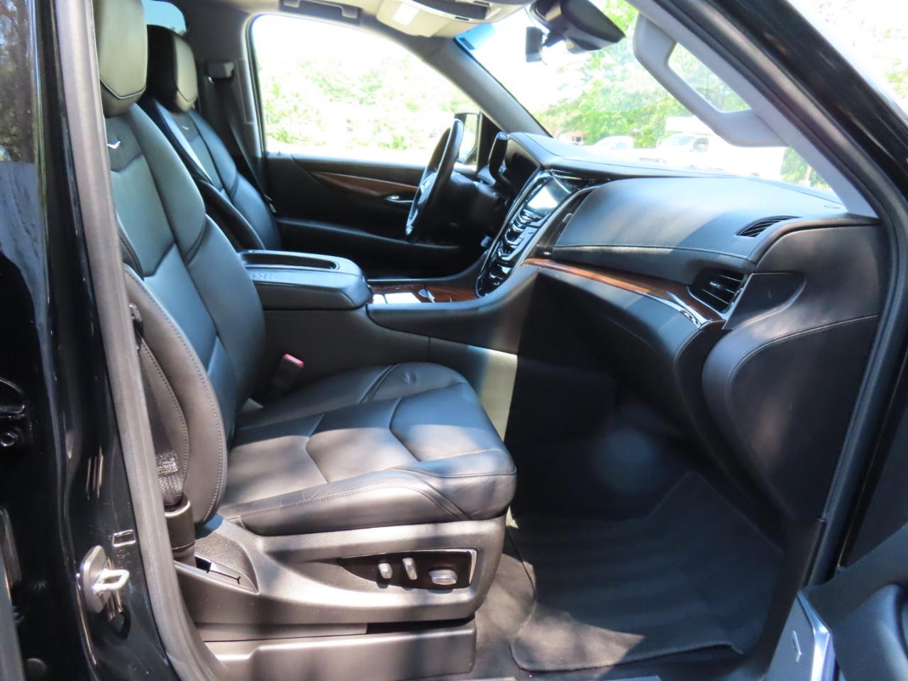 Cadillac Escalade Premium 2WD 2018