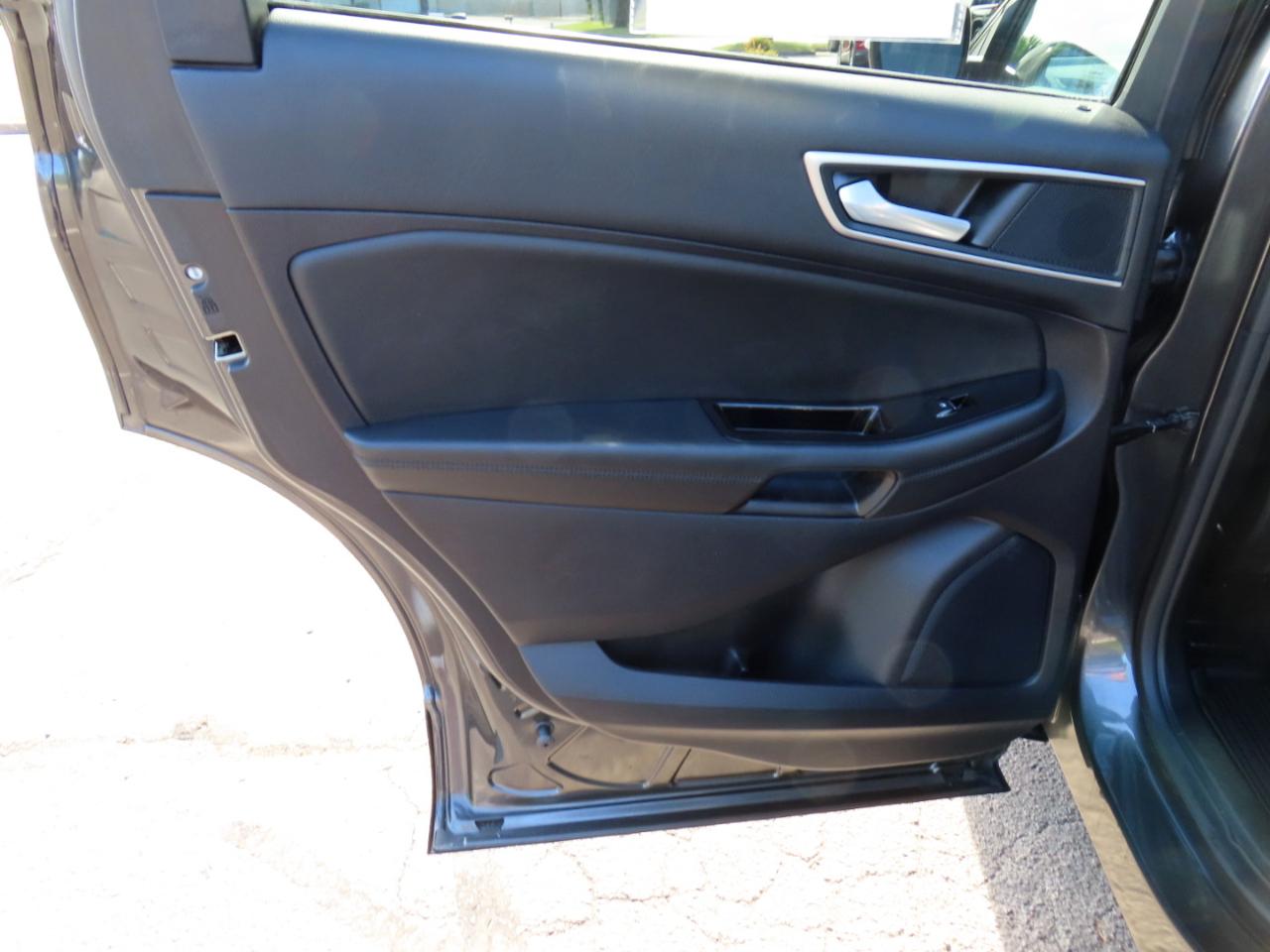 Ford Edge SEL FWD 2020