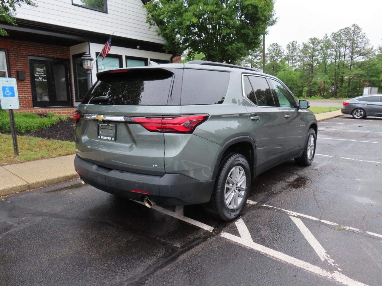 Chevrolet Traverse LT Cloth FWD 2022