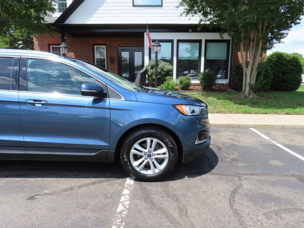 Ford Edge SEL FWD 2019