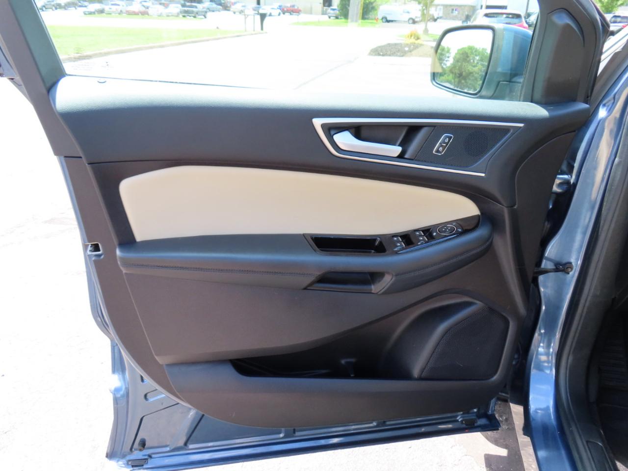 Ford Edge SEL FWD 2019
