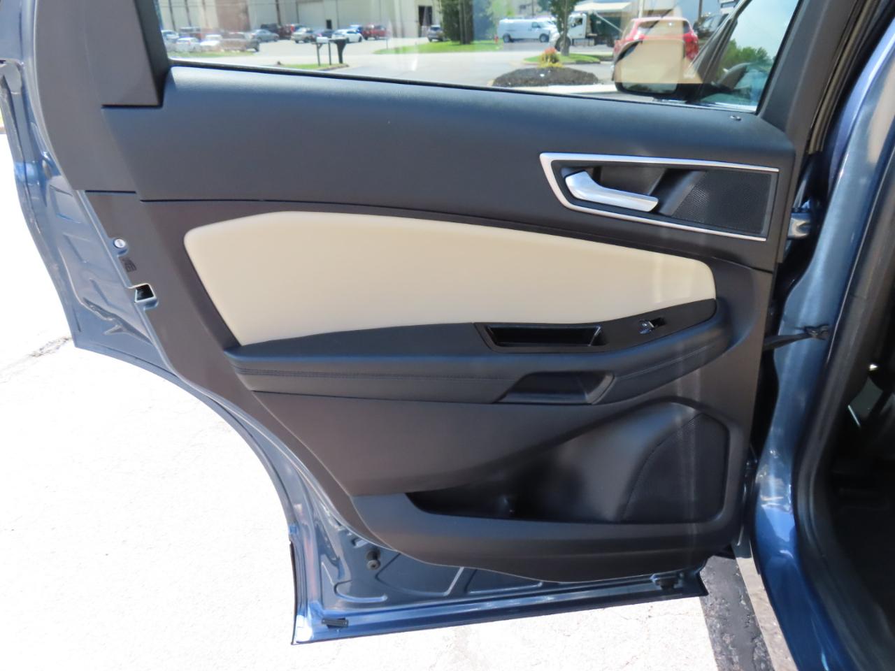 Ford Edge SEL FWD 2019