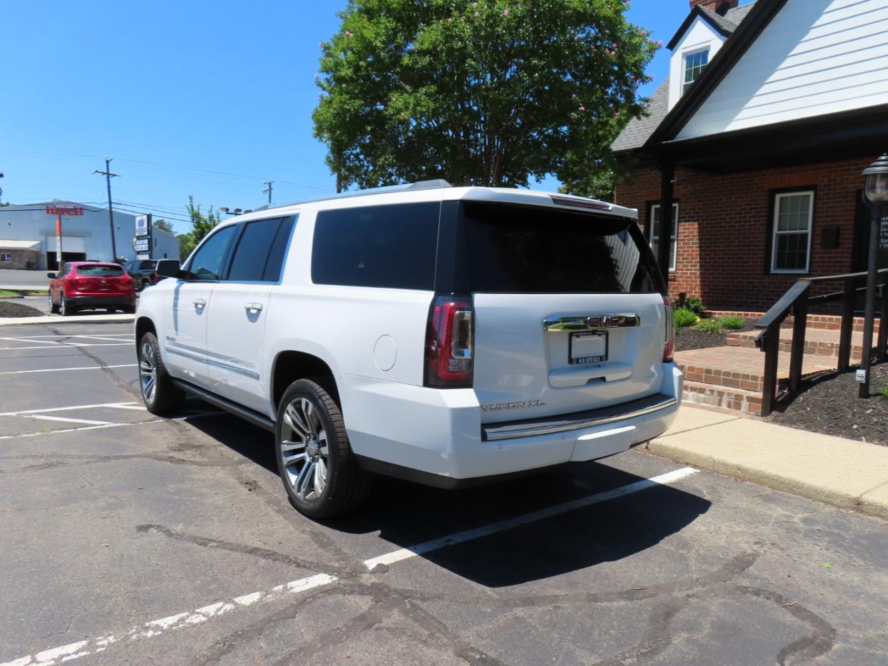 GMC Yukon XL Denali 2WD 2017