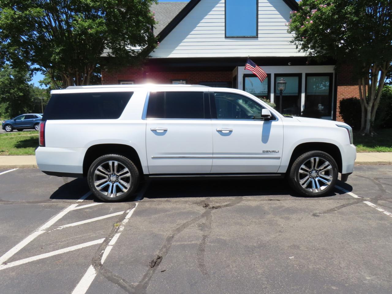 GMC Yukon XL Denali 2WD 2017