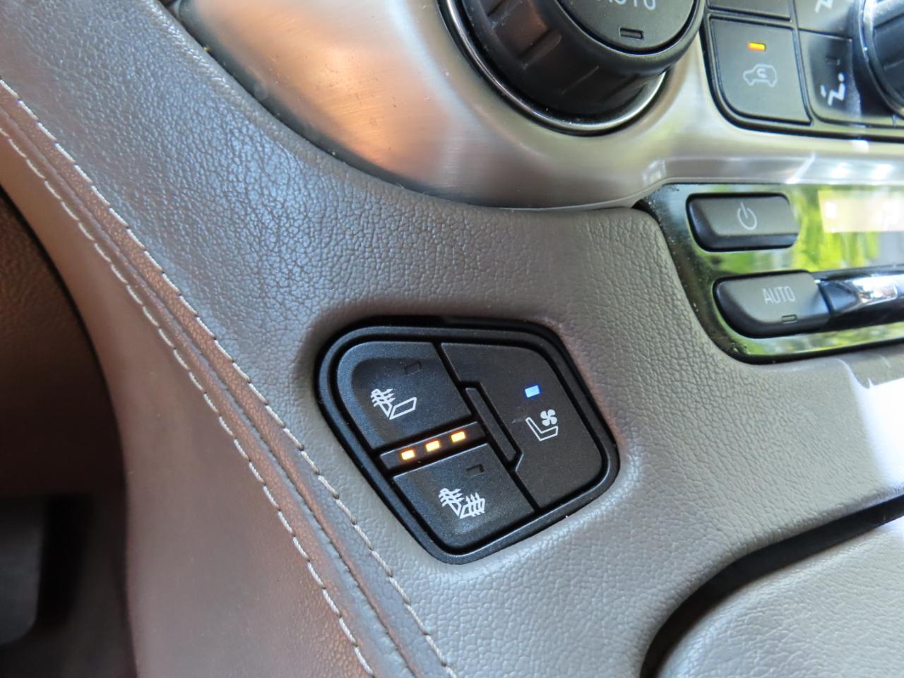 GMC Yukon XL Denali 2WD 2017