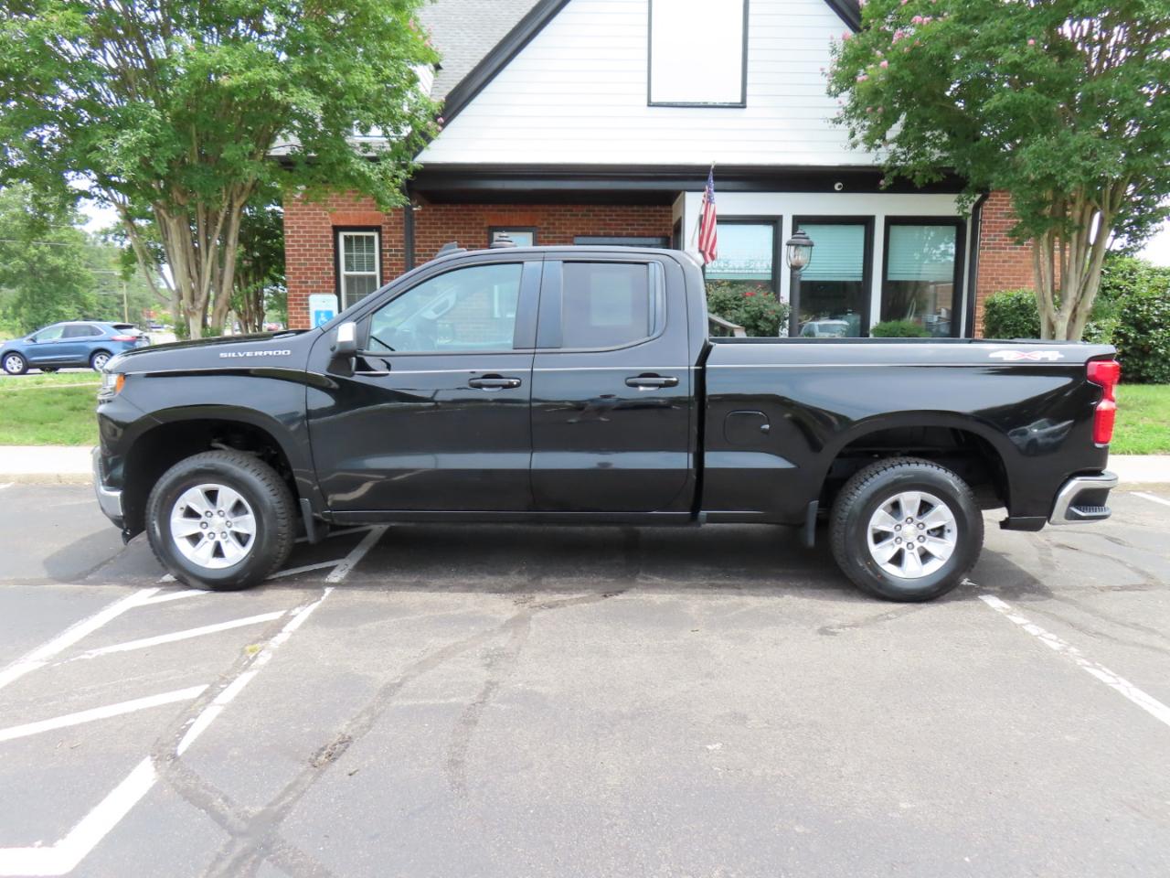 Chevrolet Silverado 1500 LT Double Cab 4WD 2020
