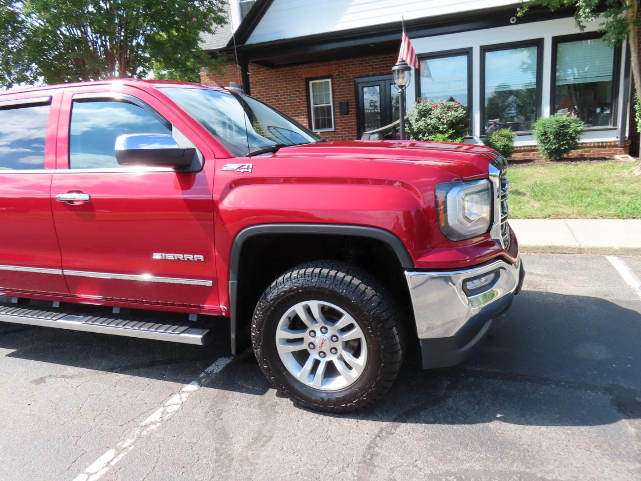 GMC Sierra 1500 SLT Crew Cab Short Box 4WD 2018