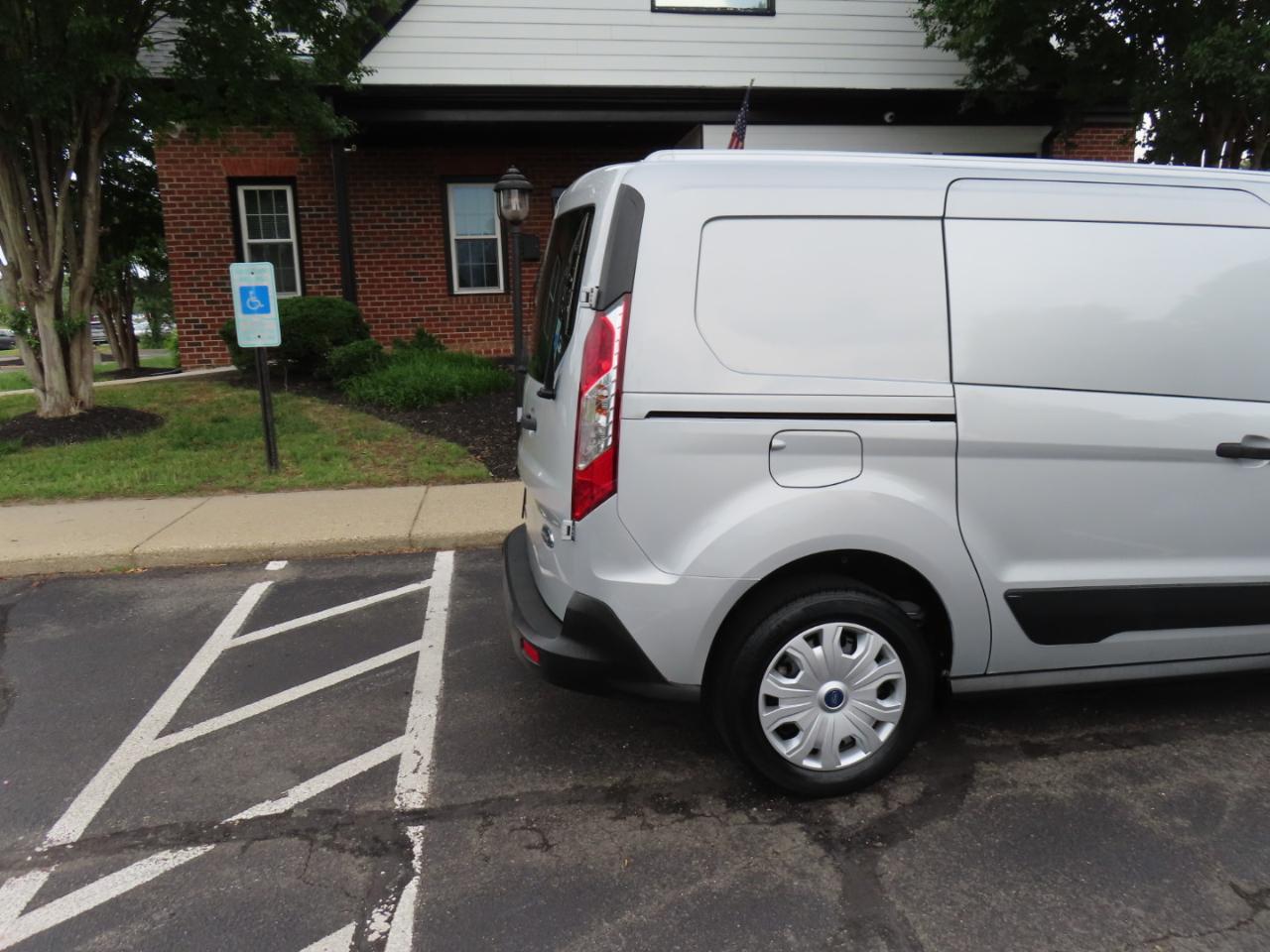 Ford Transit Connect Cargo Van XLT LWB w/Rear Liftgate 2020
