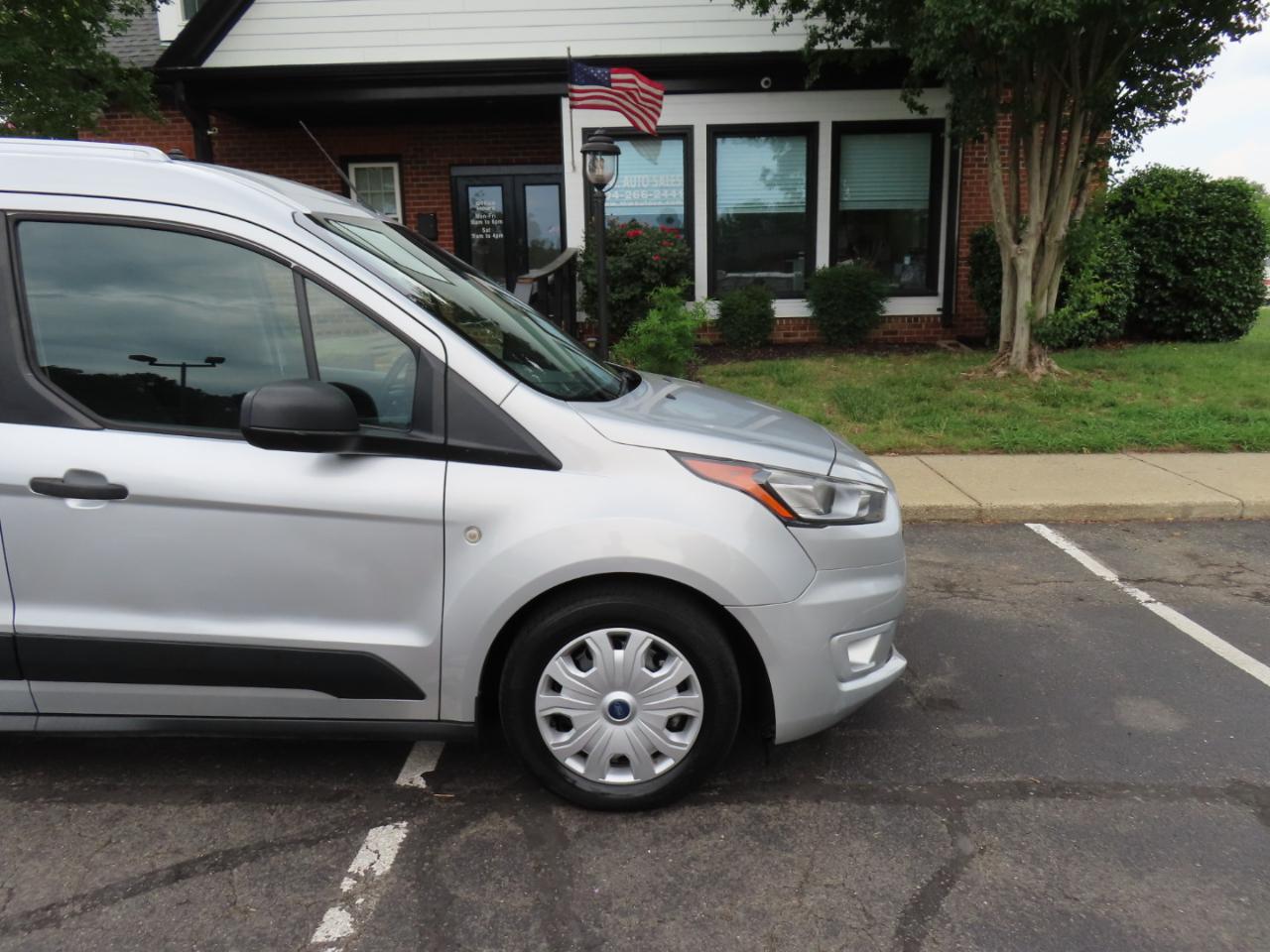 Ford Transit Connect Cargo Van XLT LWB w/Rear Liftgate 2020