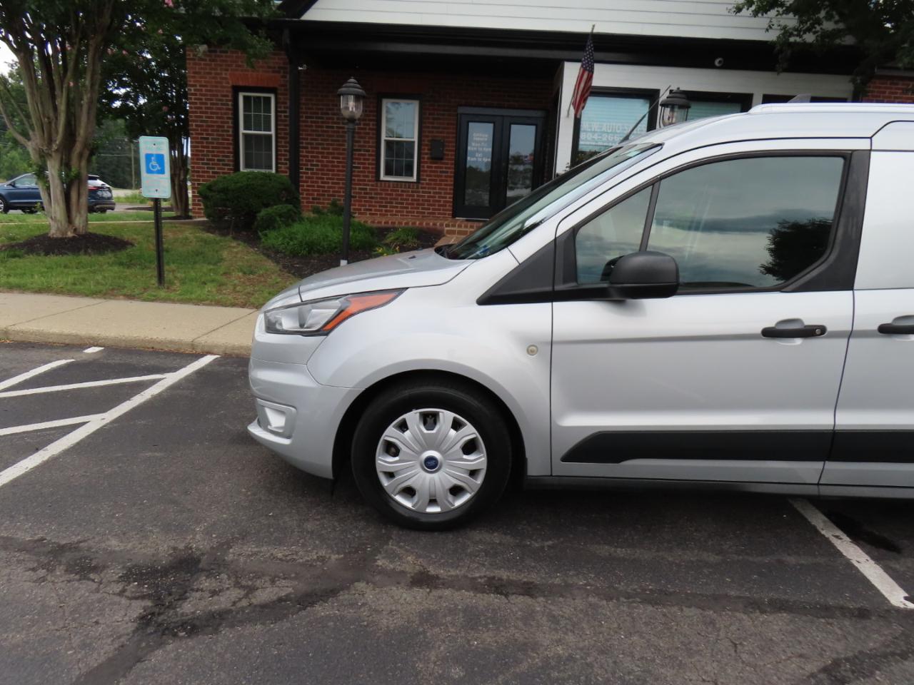 Ford Transit Connect Cargo Van XLT LWB w/Rear Liftgate 2020