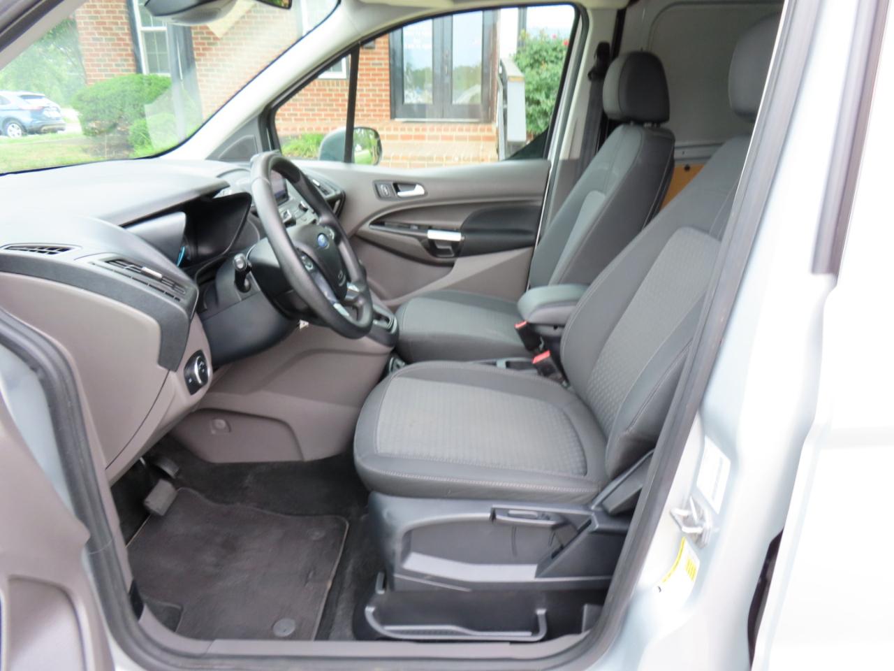 Ford Transit Connect Cargo Van XLT LWB w/Rear Liftgate 2020
