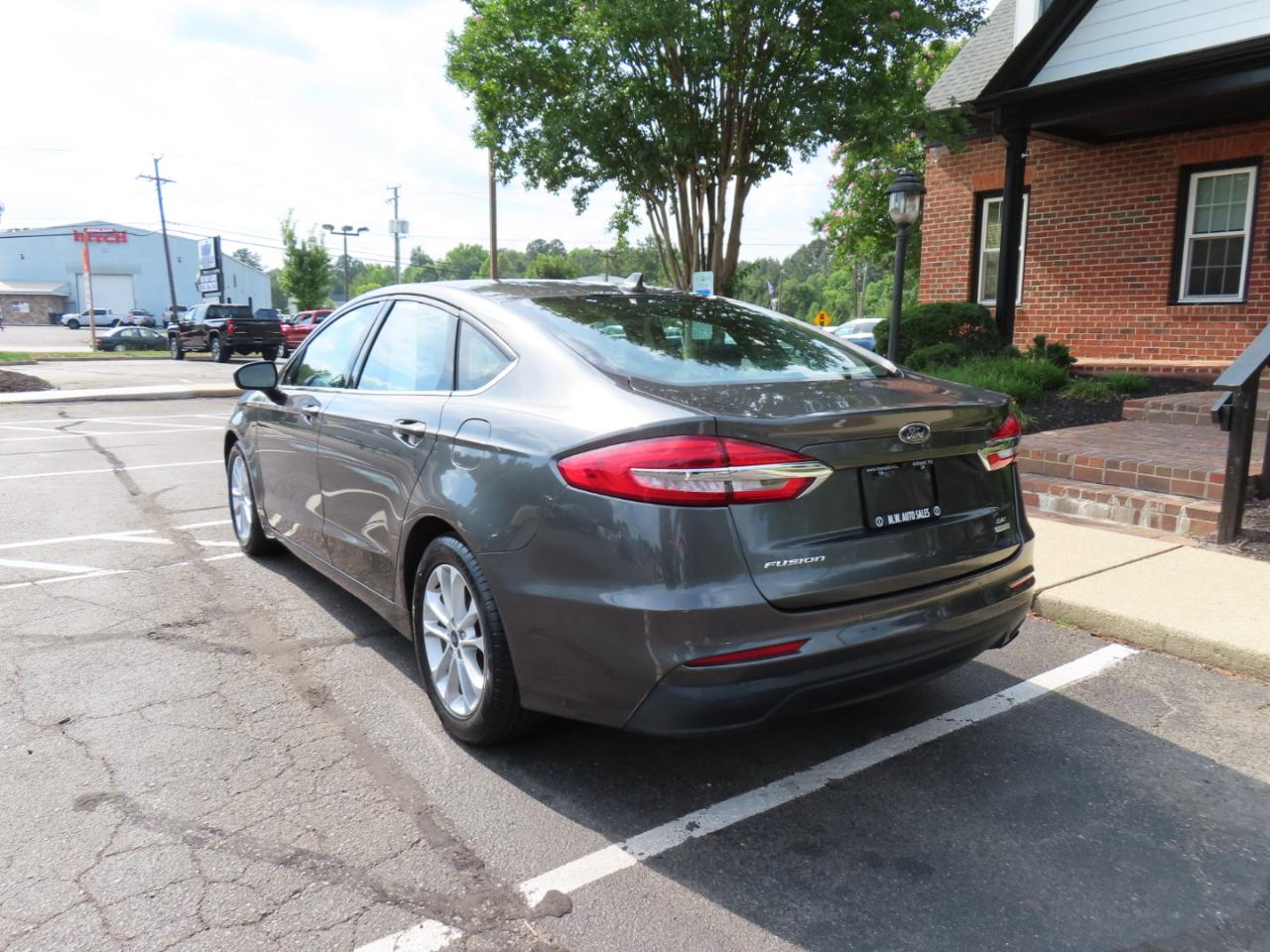 Ford Fusion SE 2020