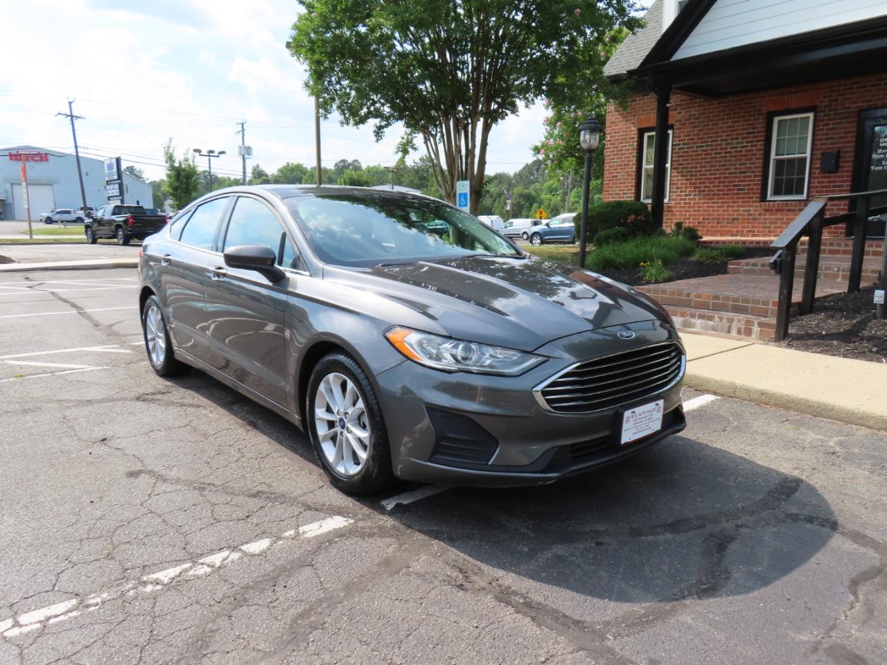 Ford Fusion SE 2020