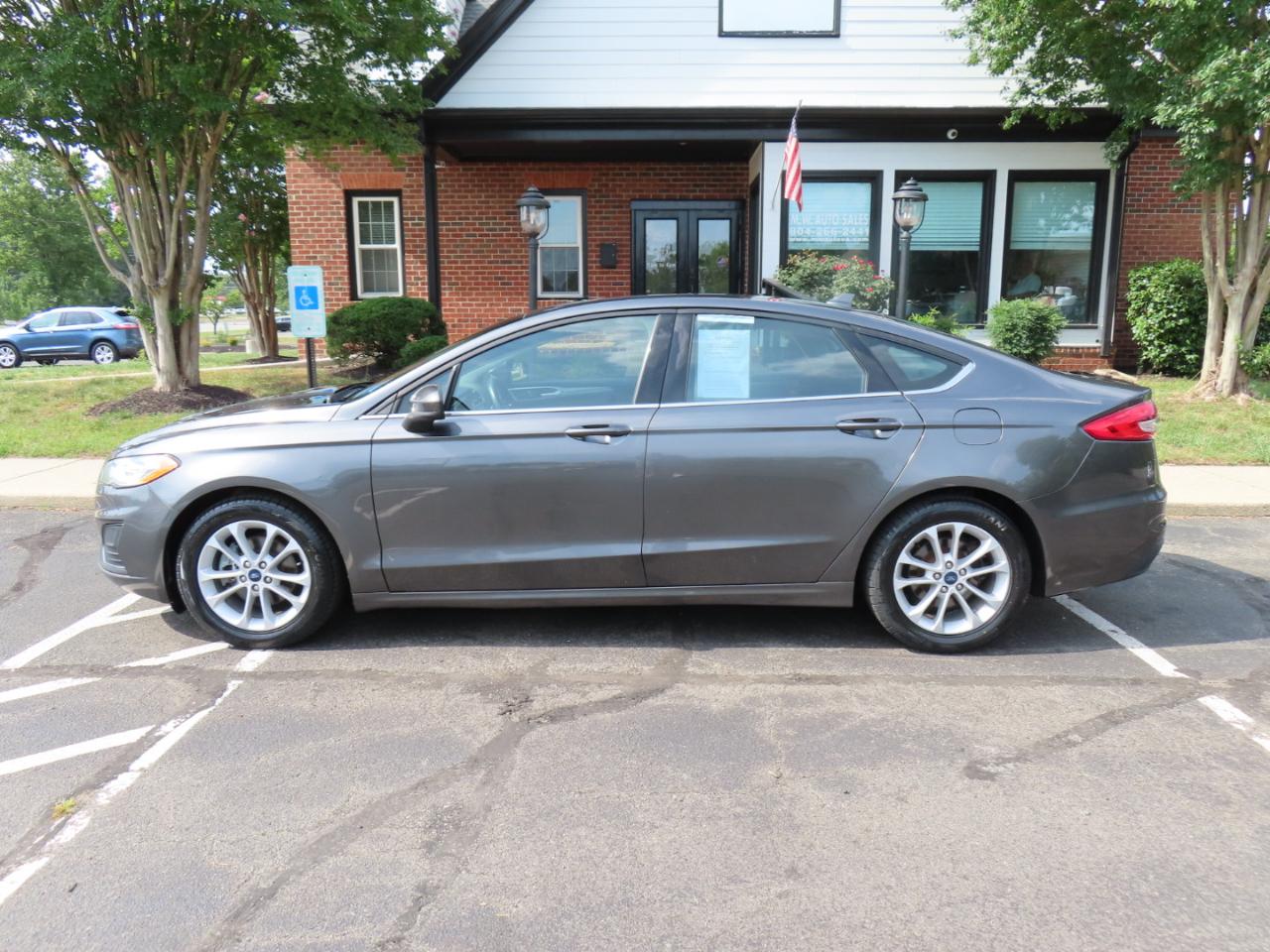 Ford Fusion SE 2020