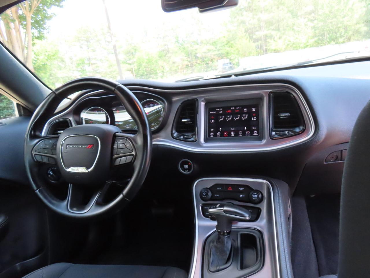 Dodge Challenger SXT 2019