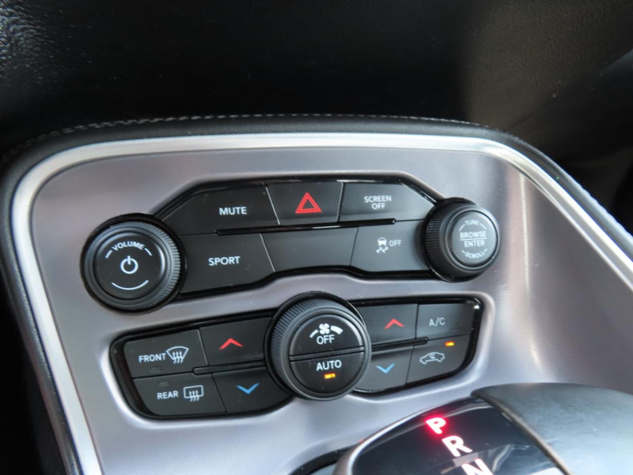 Dodge Challenger SXT 2019