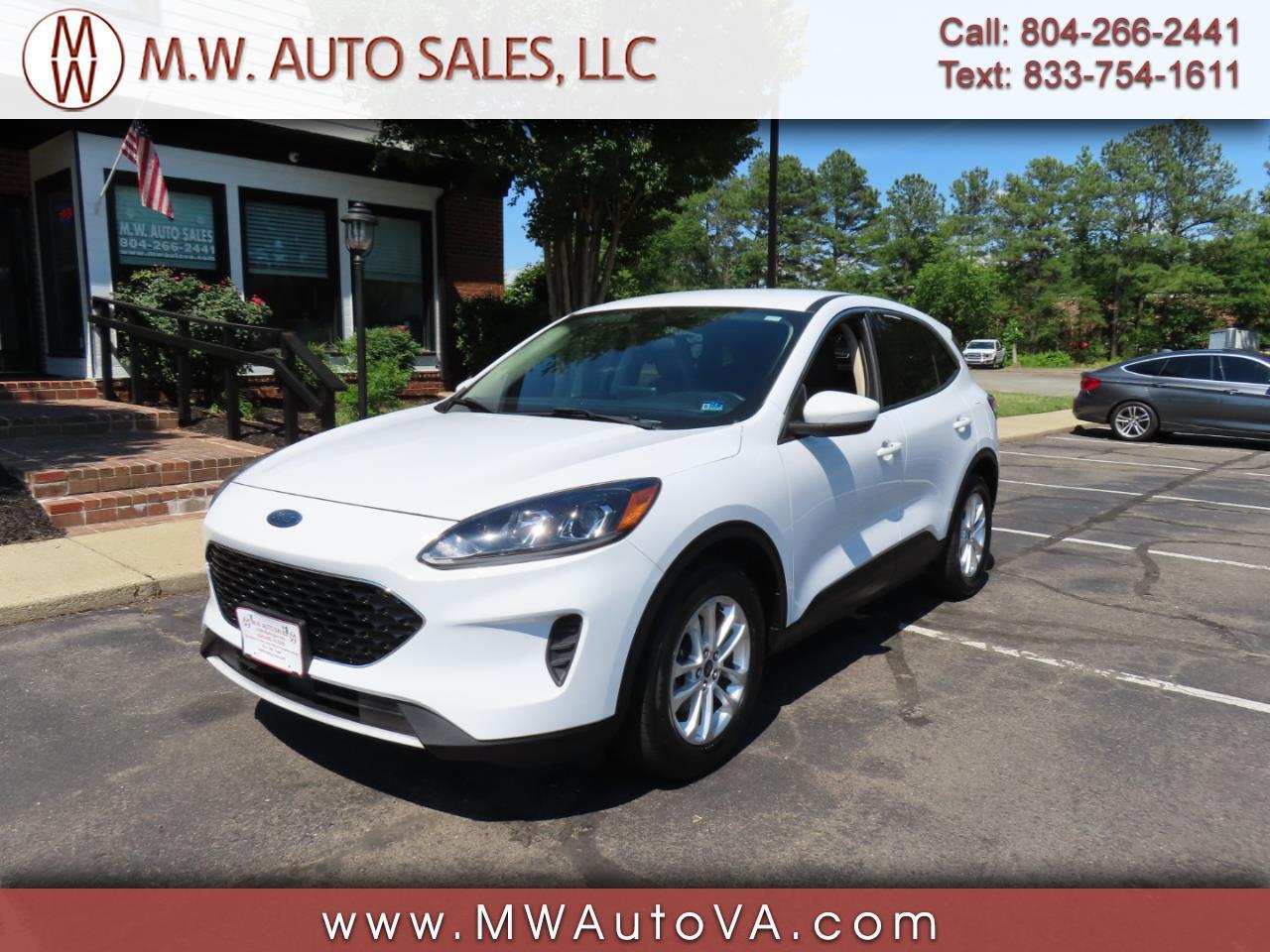2020 Ford Escape SE