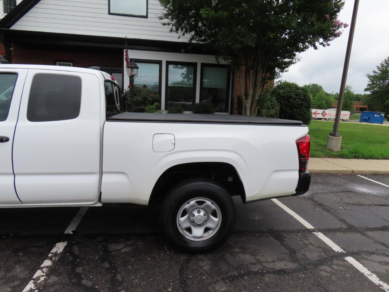 Toyota Tacoma SR5 Access Cab I4 6AT 2WD 2022