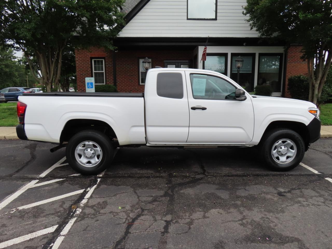 Toyota Tacoma SR5 Access Cab I4 6AT 2WD 2022