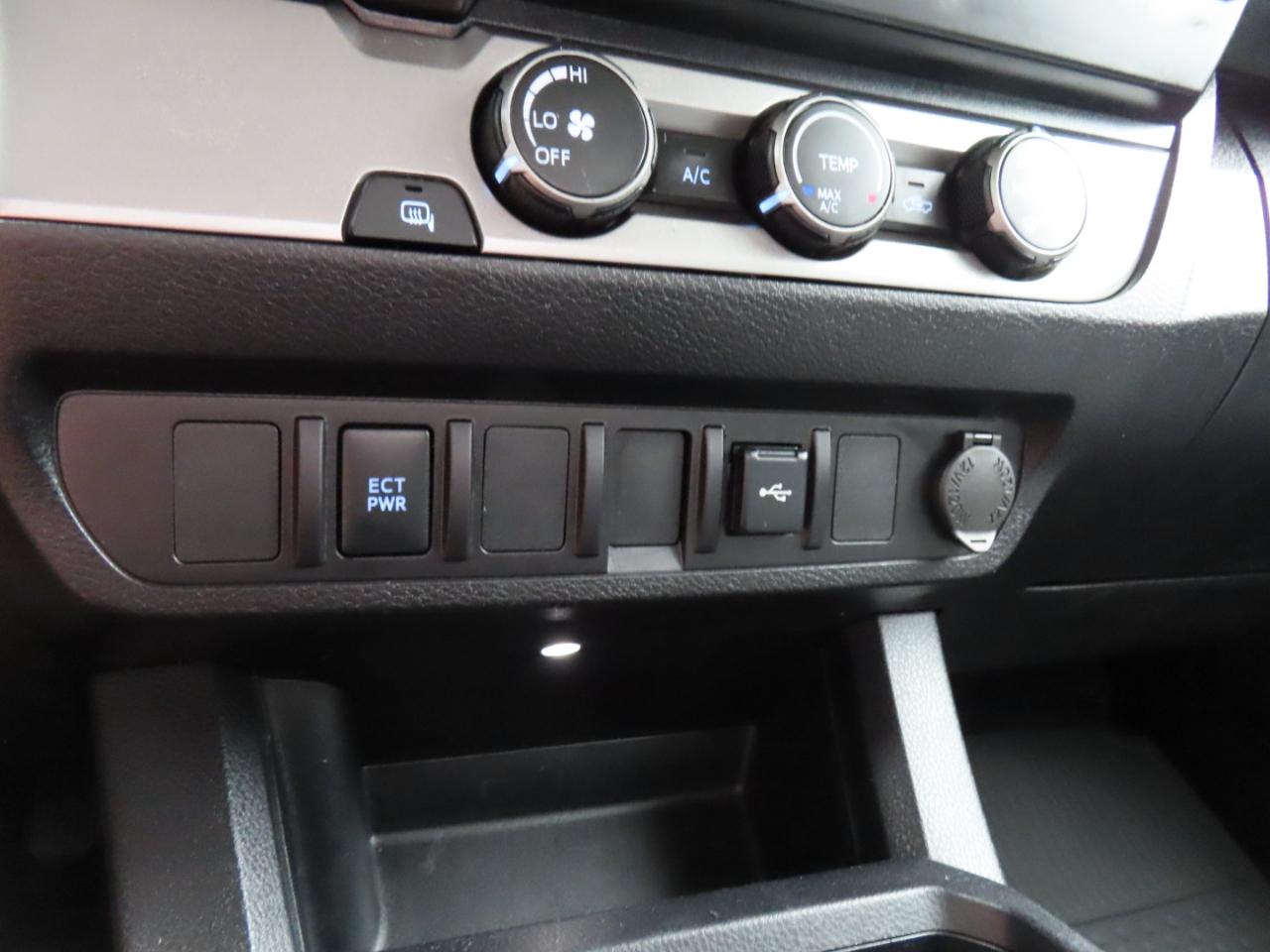 Toyota Tacoma SR5 Access Cab I4 6AT 2WD 2022