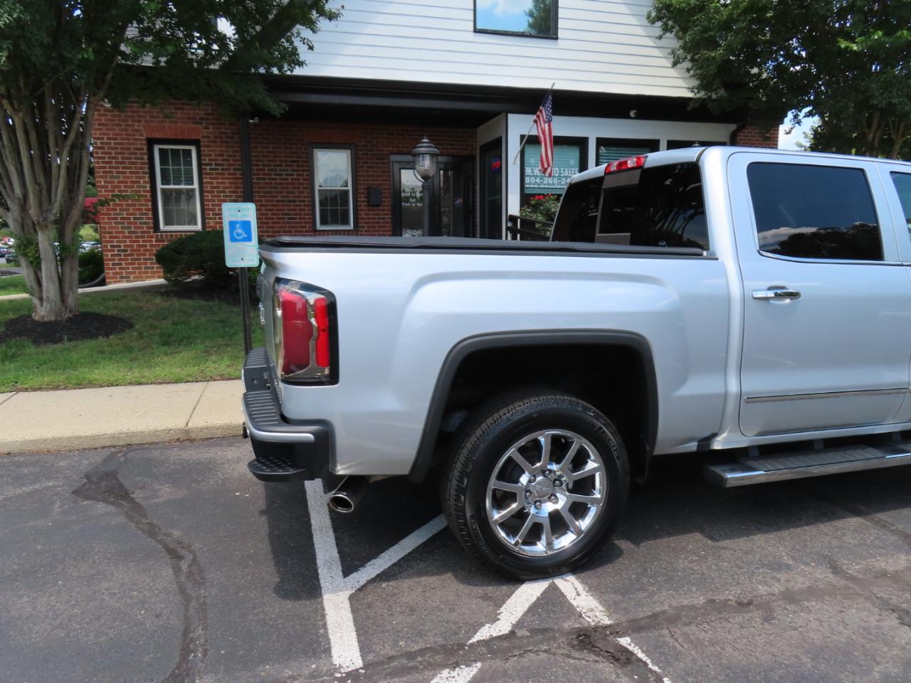 GMC Sierra 1500 Denali Crew Cab Short Box 4WD 2018