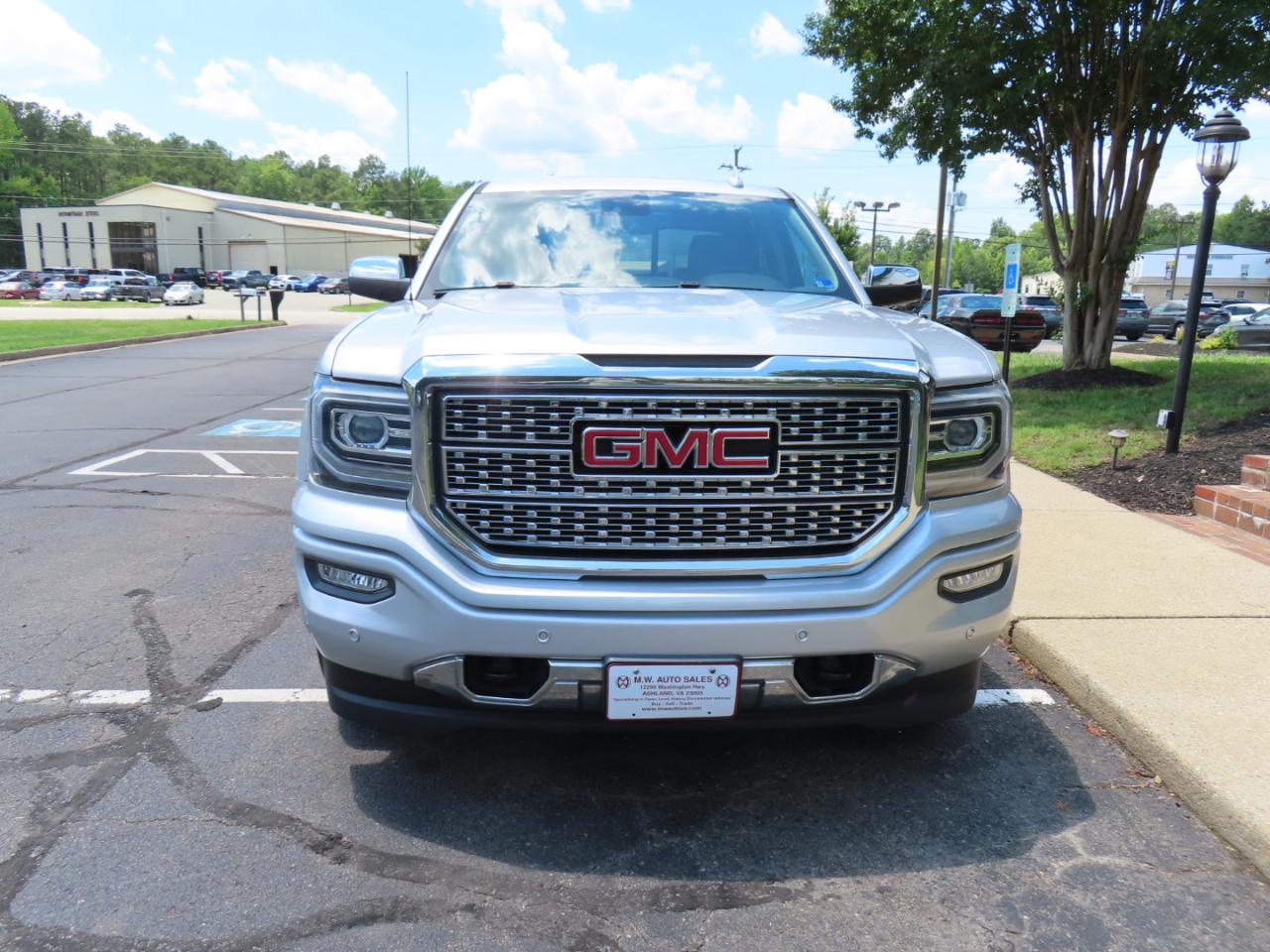 GMC Sierra 1500 Denali Crew Cab Short Box 4WD 2018