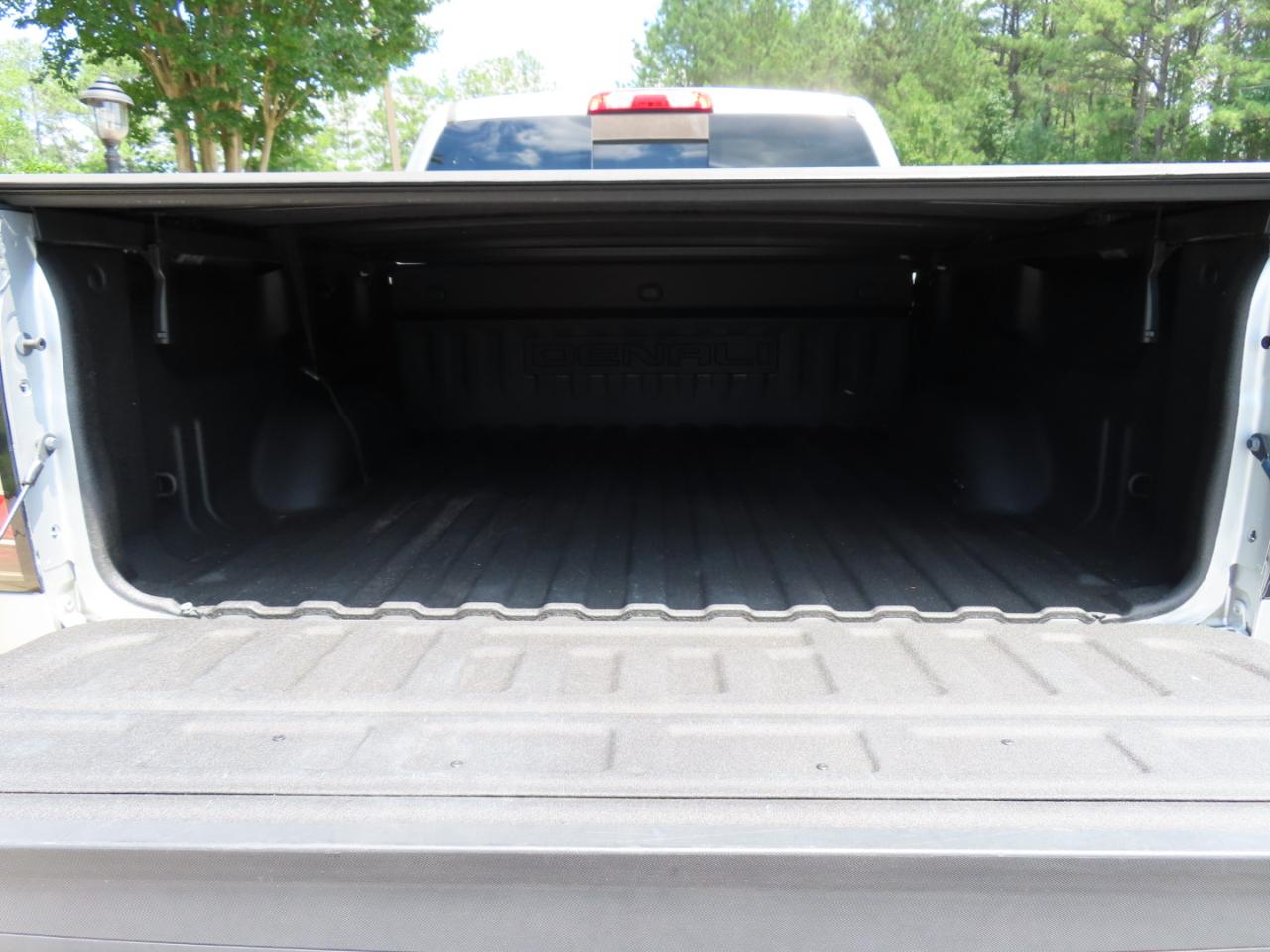 GMC Sierra 1500 Denali Crew Cab Short Box 4WD 2018