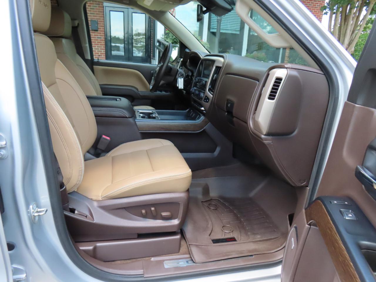 GMC Sierra 1500 Denali Crew Cab Short Box 4WD 2018