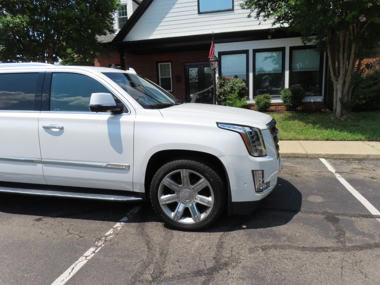 Cadillac Escalade ESV Premium 4WD 2018