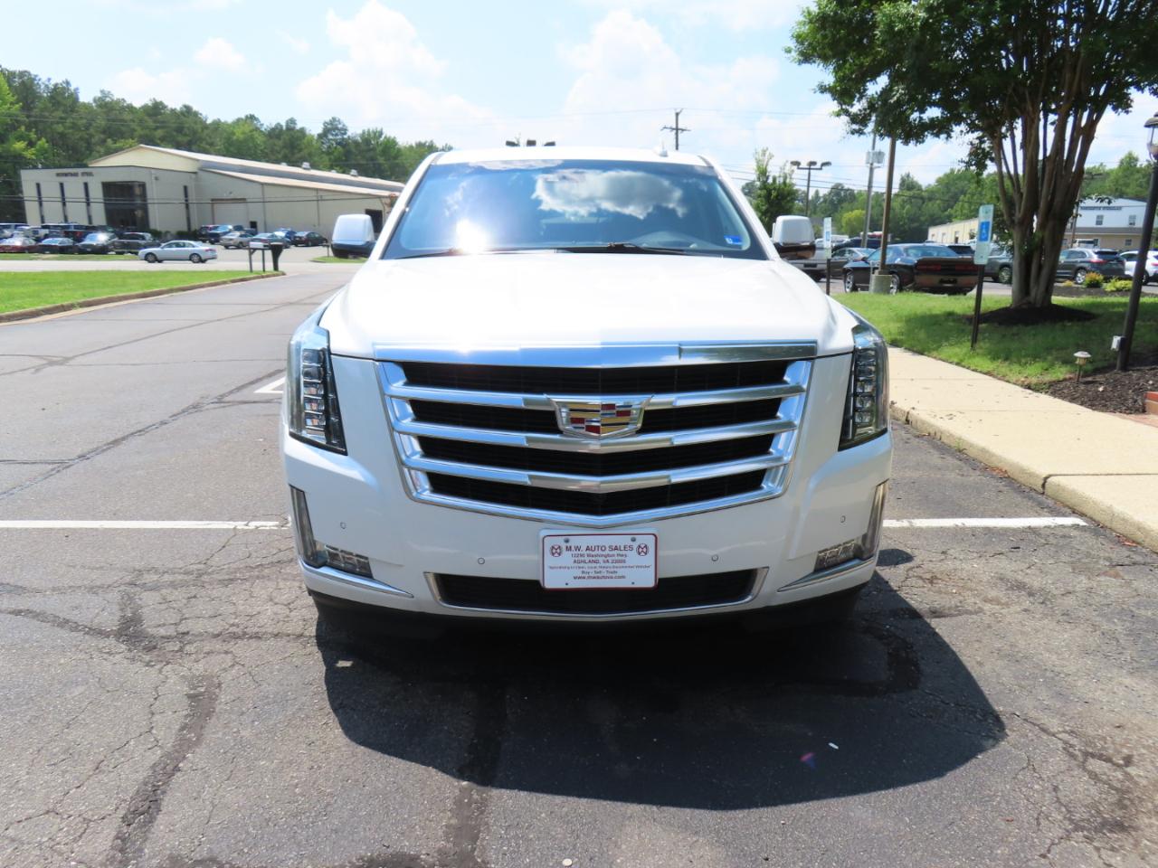 Cadillac Escalade ESV Premium 4WD 2018